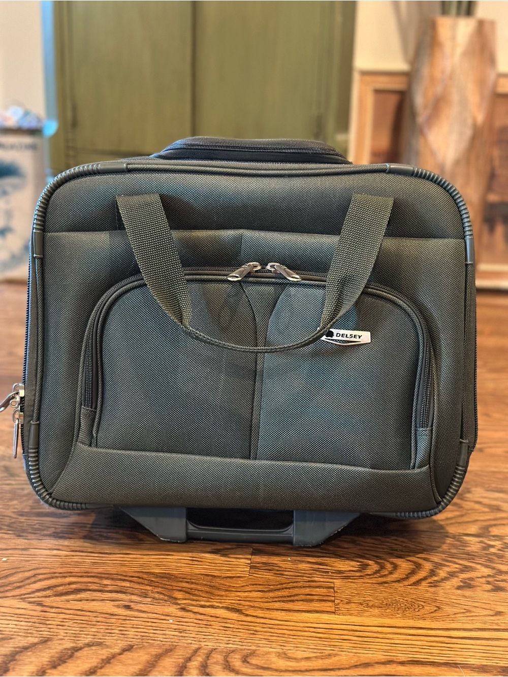 Delsey 17” Rolling Laptop Business Bag Underseat Carry On Olive Green Briefcase